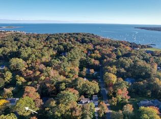 16 Marion Rd, Mattapoisett, MA 02739