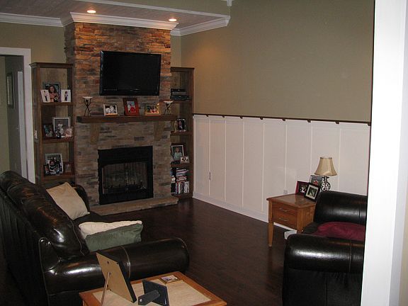 5th image of 176 Mountain Meadows Ln