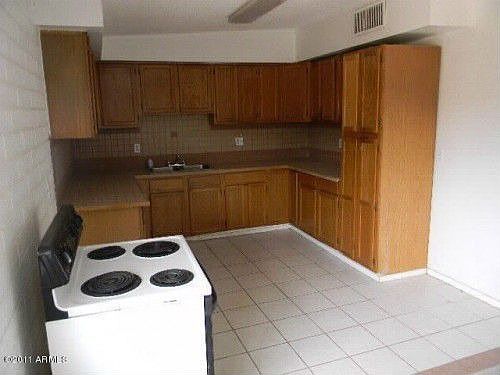 5th image of 8628 E Boise St
