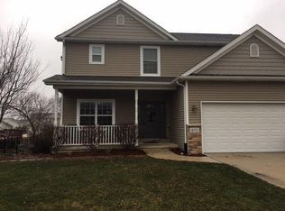 872 London Ln, Valparaiso, IN 46383