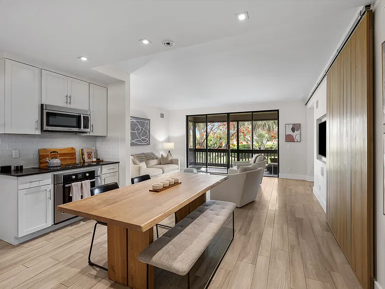 11818 Pebblewood Dr #201 — Photo 3