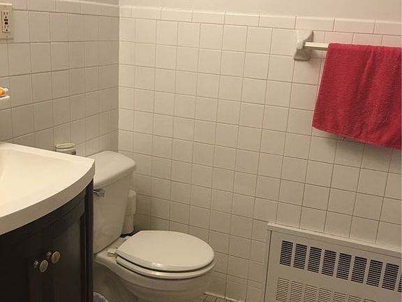 5th image of 62 E 126th St APT 1