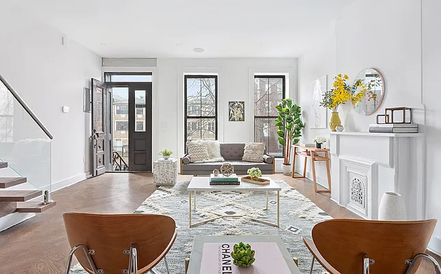 Sold by Compass | media 16