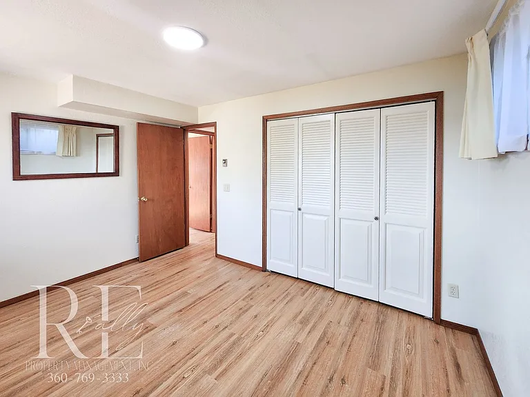 515 NW Heritage Ln — Photo 24