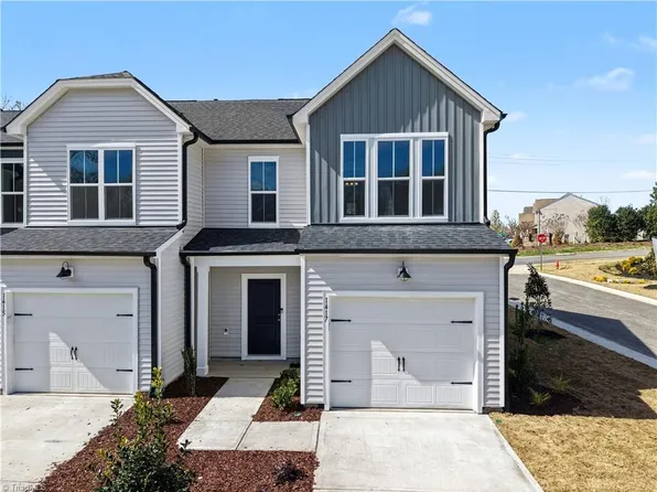 1417 Allegheny River St, Greensboro, NC 27405