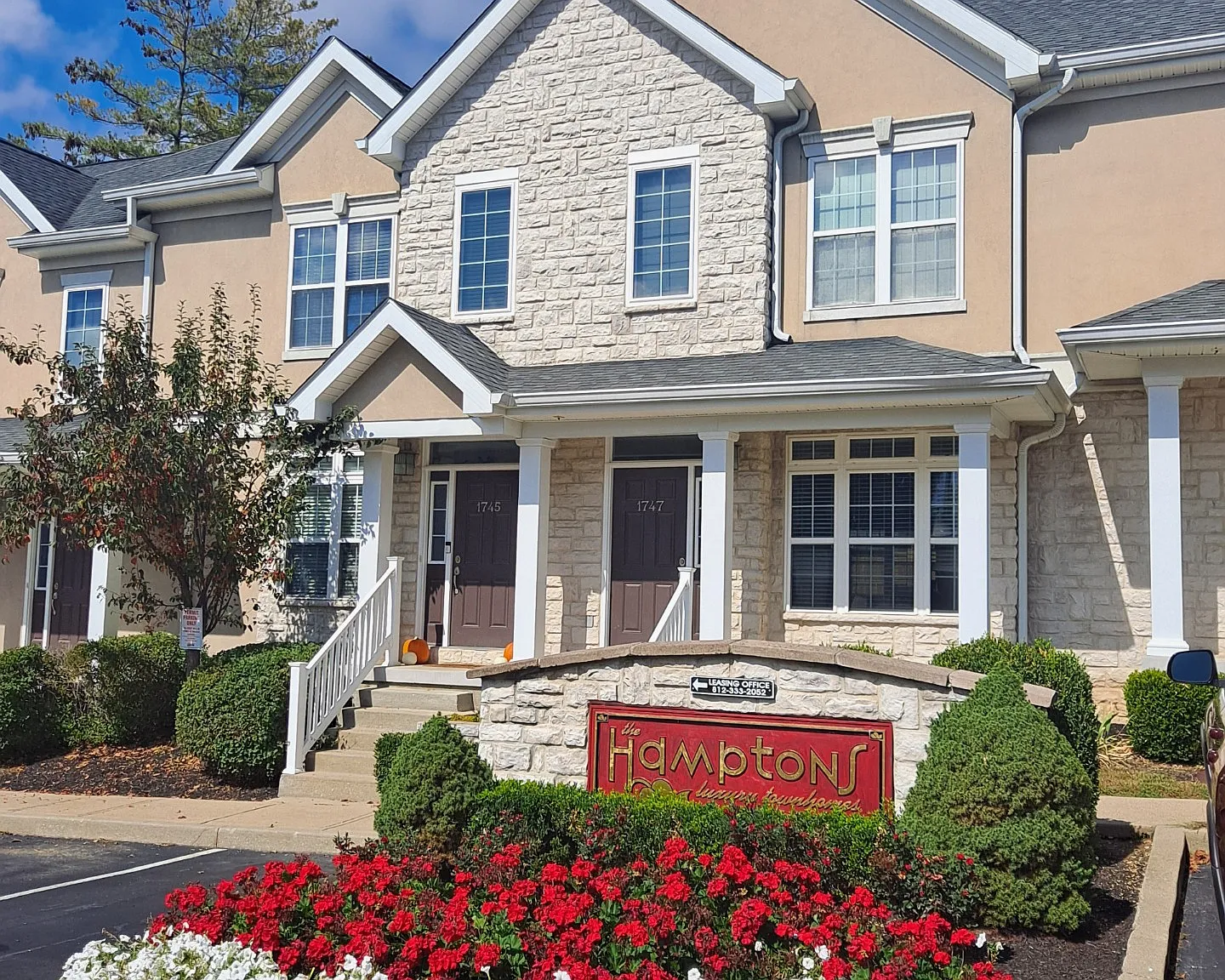 3 bed, 2.5 bath, 1440 sqft, $2,985 — Photo 1