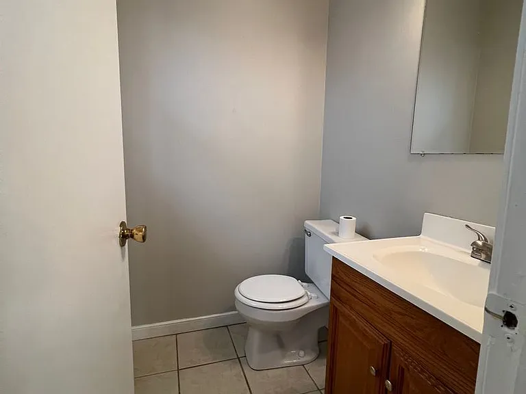 835 Winnetka Ave — Photo 11