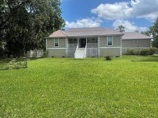 1st image of 203 Stillwater Dr