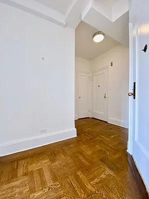 Rented by Corcoran | media 21