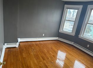 1018 Hancock Ave #3R, Bridgeport, CT 06605