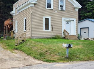 8 Water St, Norway, ME 04268
