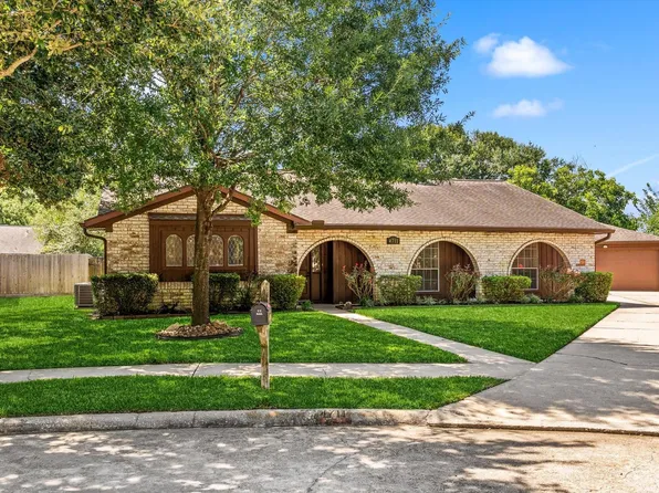 4711 Carbrook Ct, Spring, TX 77388