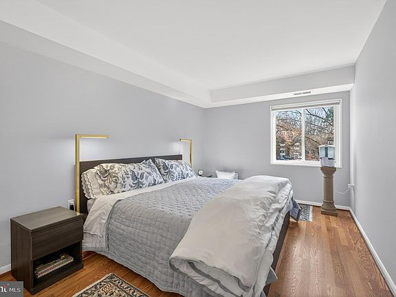 4th image of 1536 Northgate Sq APT 21