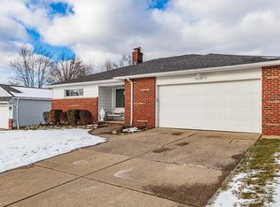 5035 Fairlawn Rd, Lyndhurst, OH 44124