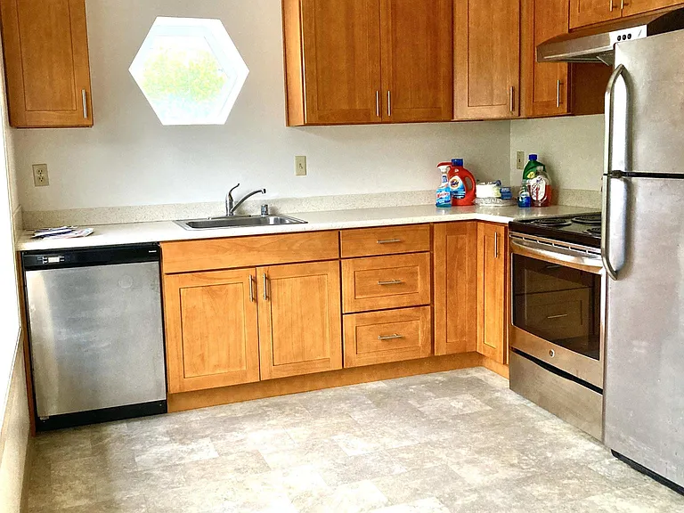 2234 Eastlake Ave E #D — Photo 2