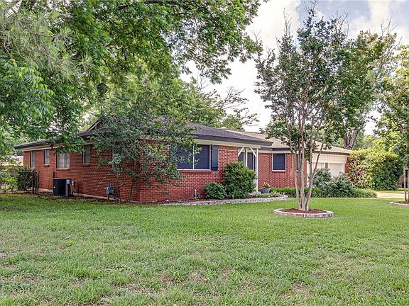 3rd image of 332 James Ln