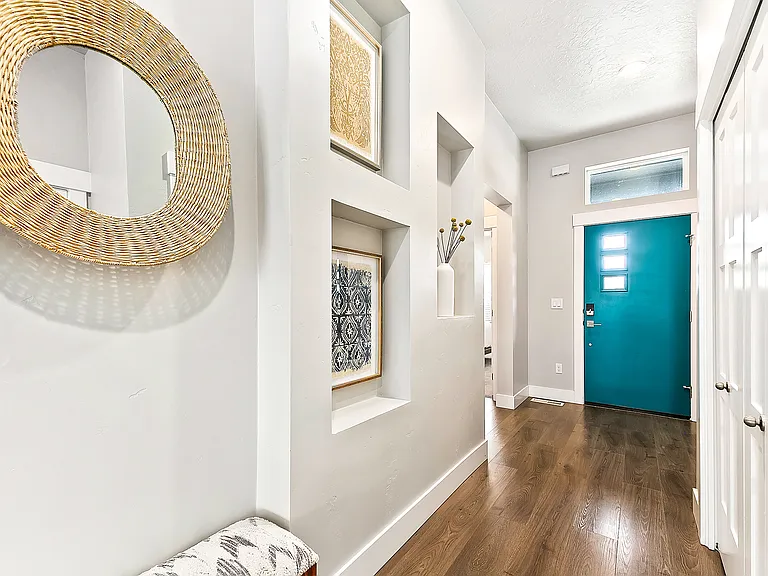 2035 E Oakcrest Dr — Photo 9