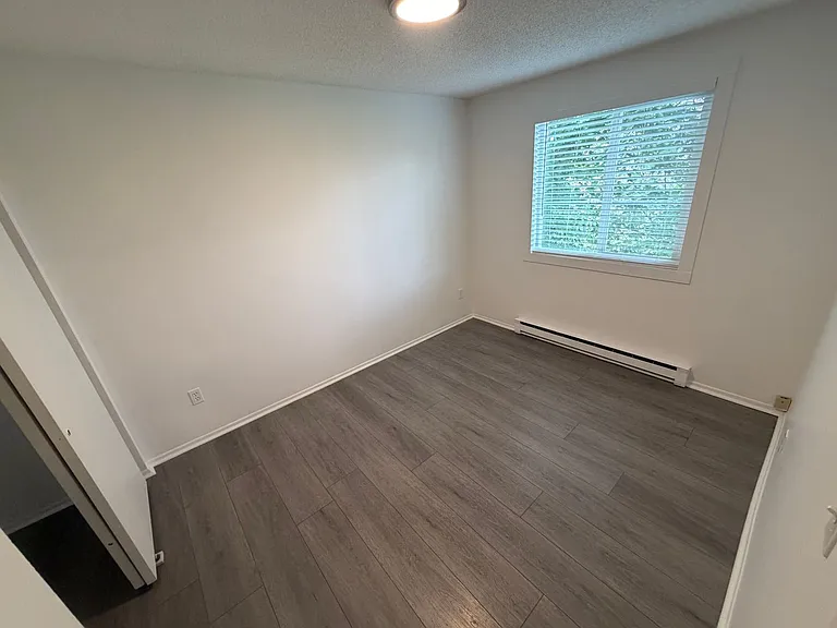 Eastern View Terrace Apartments — Photo 37