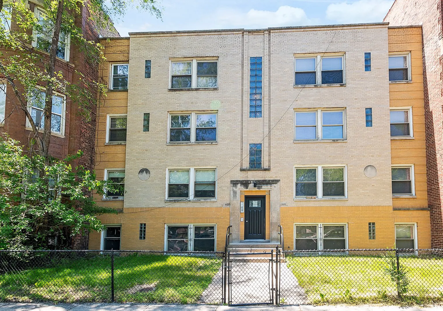 5618-5620 S MLK Dr — Photo 1