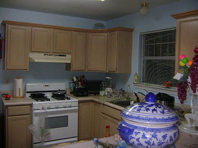 2nd image of 201 Rhode Island St NE