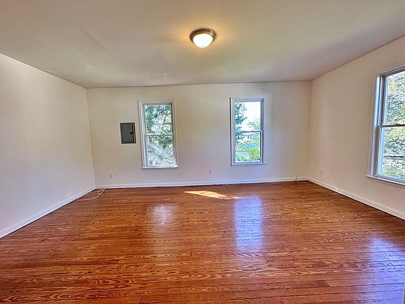 4th image of 1208 Avondale Ave APT 4