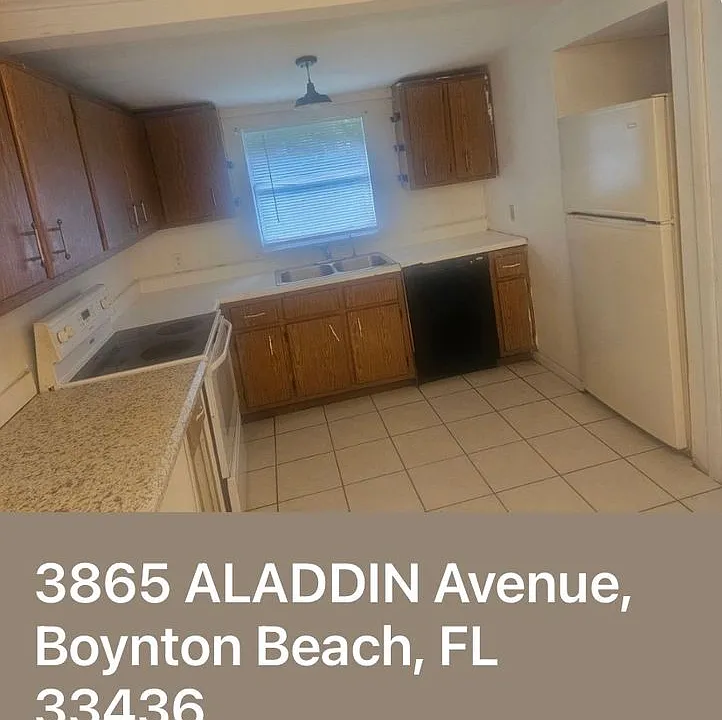 3865 Aladdin Ave