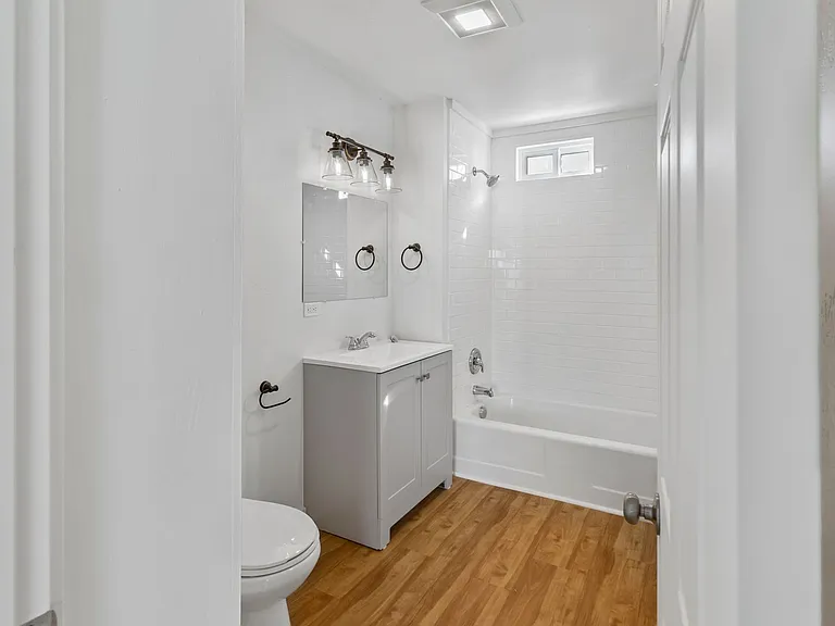 118 E Platinum St — Photo 9