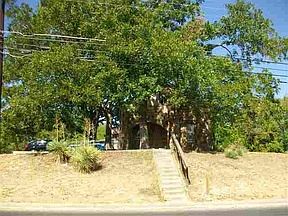 4th image of 708 Pecan Valley Dr