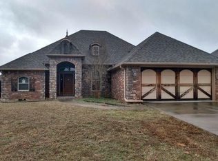 12207 Lynwood Dr, Fort Smith, AR 72916