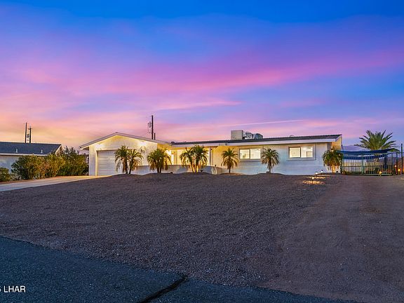 4th image of 811 Chemehuevi Ln