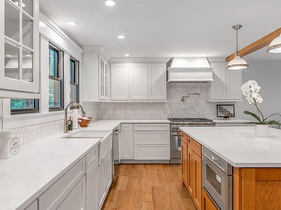5th image of 114 Eagle Rock Ave