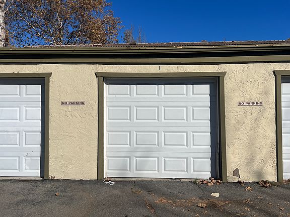 3rd image of 2041 E Grand Ave Unit 1