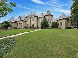 8916 Estribo Cir, Benbrook, TX 76126