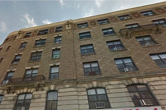 5th image of 1018 E 163rd St