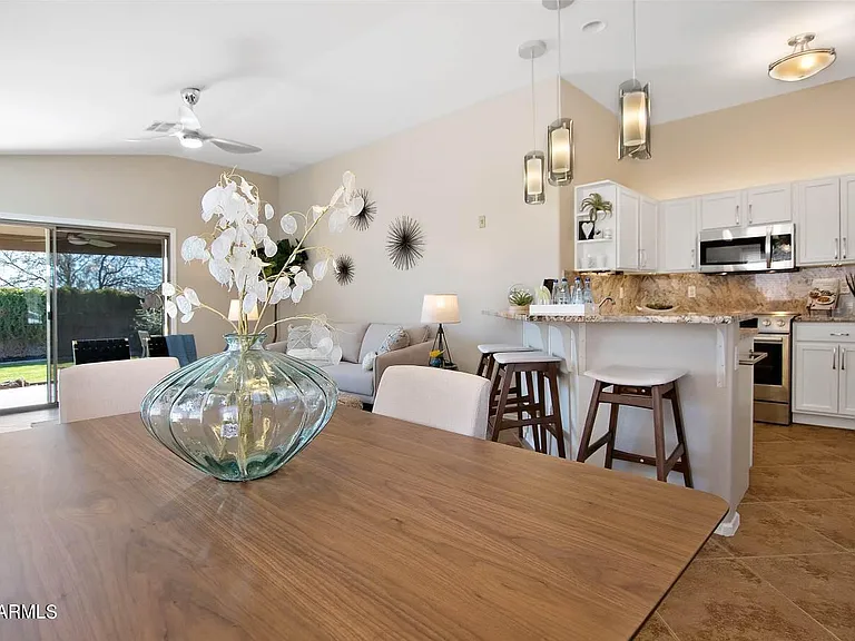 6494 S Foothills Dr — Photo 29
