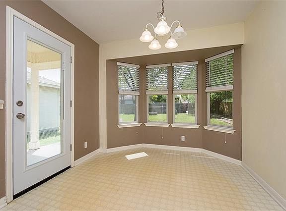 2nd image of 1705 Royal Ascot Dr