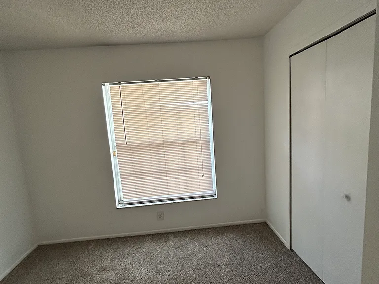 1432 Lakehurst Way — Photo 12