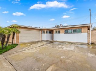 4822 W Oakfield Ave, Santa Ana, CA 92703
