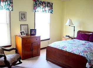42W064 Retreat Ct, St Charles, IL 60175