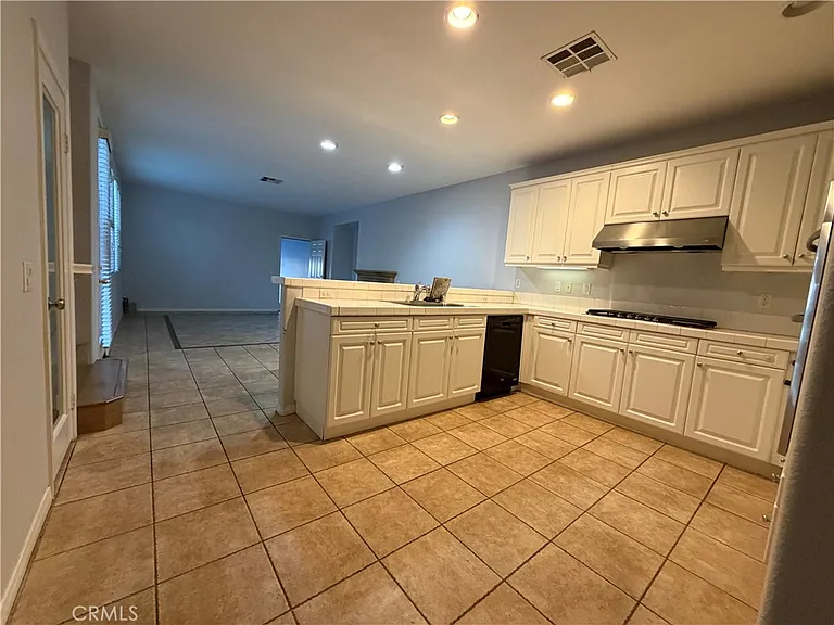 167 W Arbor Ct — Photo 5