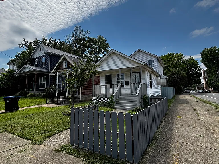500 E Kentucky St — Photo 2