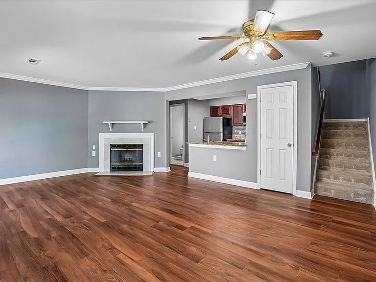 12123 Salemtown Dr — Photo 6