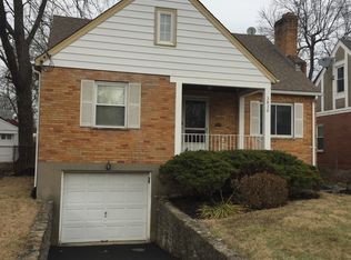 3830 Thornton Dr, Deer Park, OH 45236