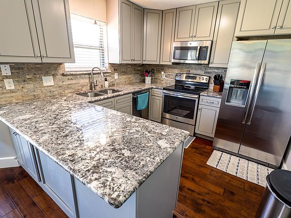 4th image of 1542 Crested Butte Dr