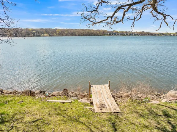 16876 255th Ave, Spirit Lake, IA 51360