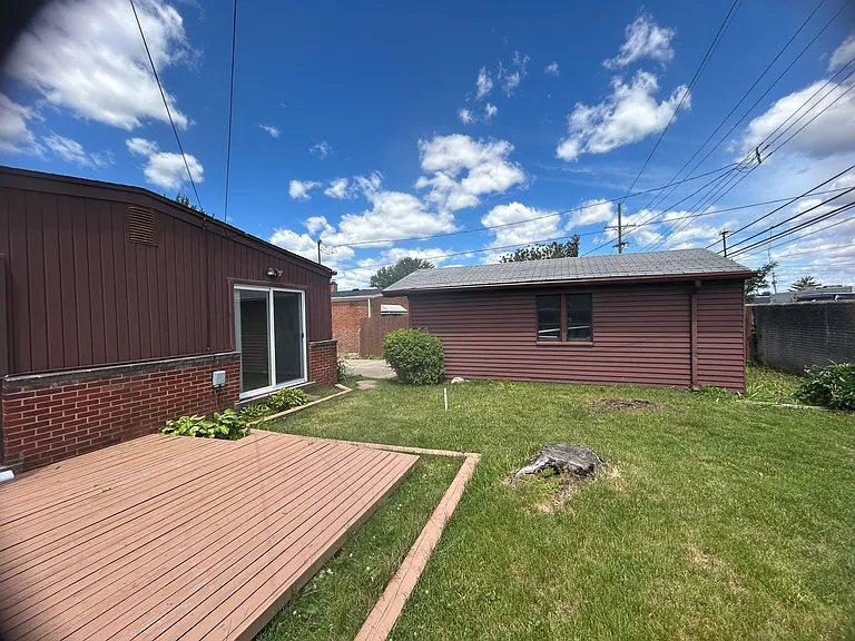 30124 Garry Ave — Photo 13