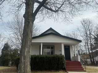 1439 E 221st St, Euclid, OH 44117