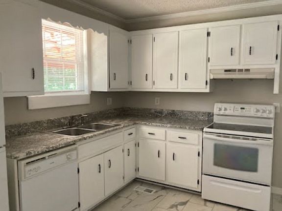 3rd image of 522 Gale Dr