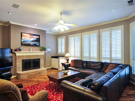 5th image of 503 Saginaw Ct