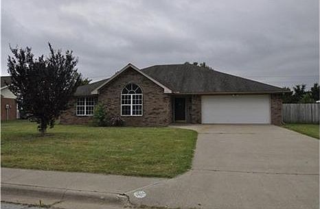 1st image of 1016 E Green Acres Dr